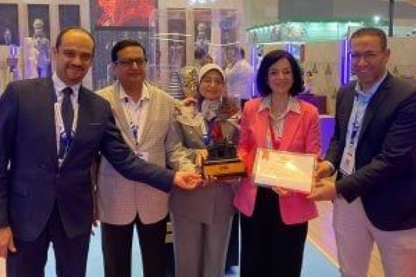 وزارة
السياحة
والآثار
تشارك
فى
المعرض
السياحى
OTM
مومباي
بالهند