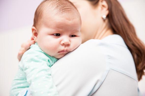 سخونة
رأس
الرضيع
من
الخلف
أسباب
ونصائح