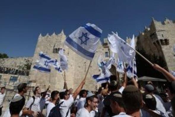 مجموعة
من
المستوطنين
يقتحمون
محطة
للمياه
شمال
شرق
رام
الله