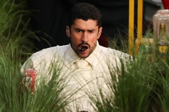 "إهانة
      لعظمة
      أمريكا"..
      ترامب
      ينتقد
      عرض
      "باد
      باني"
      في
      "سوبر
      بول"