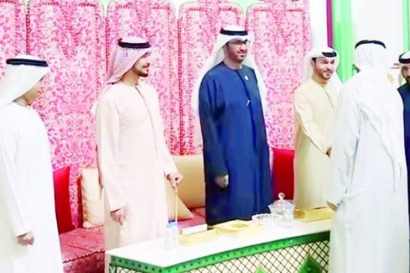 سلطان
      الجابر
      وعبدالله
      الكتبي
      والوزراء
      يعزون
      بوفاة
      عتيبة
      العتيبة