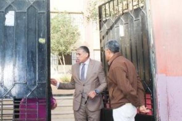مدير
تعليم
الجيزة
يشدد
على
تكثيف
الإشراف
ببوابات
المدارس
والفناءات