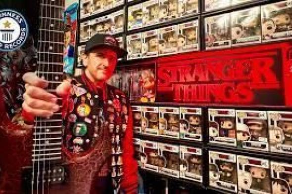 أمريكي
      في
      «غينيس»
      بأكبر
      مجموعة
      تذكارات
      مسلسل