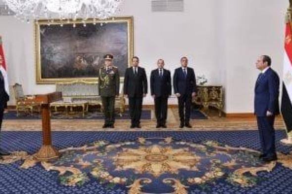 وزير
الاتصالات:
التوسع
فى
الخدمات
الرقمية
وتحسين
جودتها
على
رأس
الأولويات