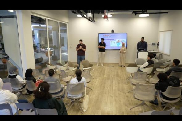 دورات
      أكاديمية
      وتدريبية
      متخصصة
      للأيتام