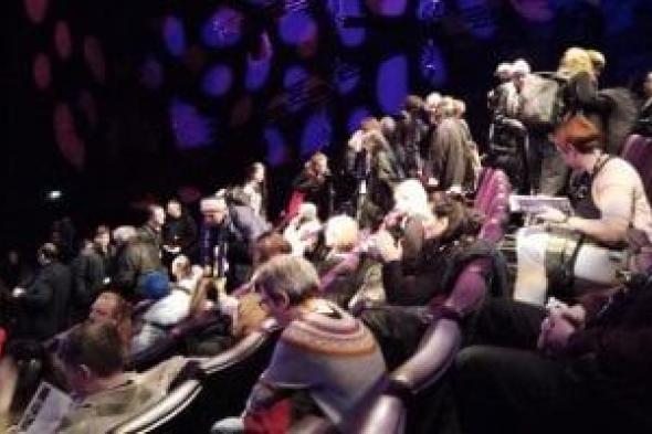 إقبال
جماهيري
على
فيلم
افتتاح
مهرجان
برلين
no
good
men
للأفغانية
شهربانو