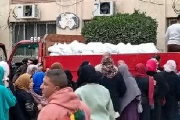 محافظة
الإسكندرية
تطلق
قوافل
الخير
لتوزيع
5000
عبوة
مواد
غذائية
ببرج
العرب