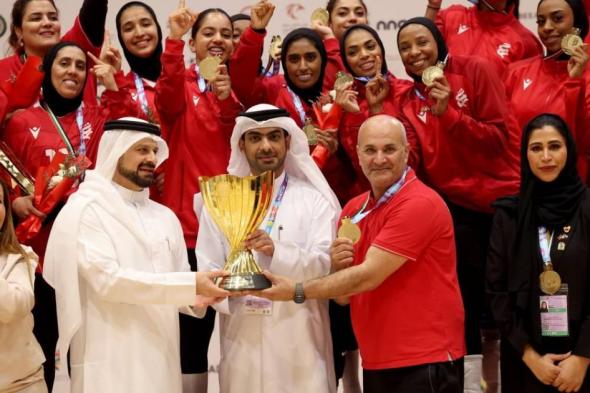 إبداع
      شرقاوي
      في
      ختام
      «عربية
      السيدات»
      والذهب
      يتوج
      «الإمارة
      الباسمة»