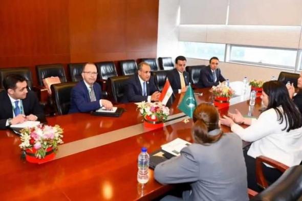 وزير
      الخارجية
      يلتقي
      نائبة
      رئيس
      مفوضية
      الاتحاد
      الأفريقي
      ويؤكد
      دعم
      مصر
      لتطوير
      الأداء
      المؤسسي
      للمفوضية