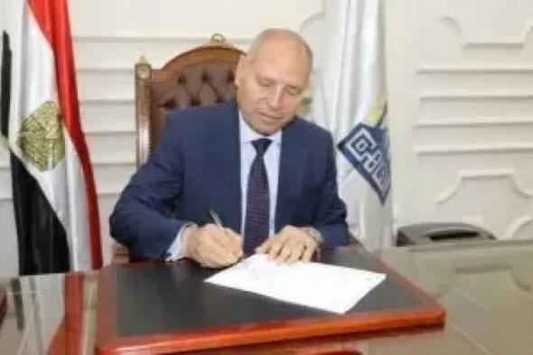 محافظ
      القاهرة
      يعلن
      مواعيد
      تشغيل
      نفقي
      الأزهر
      خلال
      رمضان
      لضبط
      حركة
      المرور