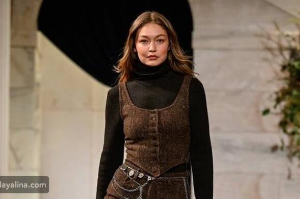 عرض Ralph Lauren لخريف 2026: أناقة النجمات بطابع كلاسيكي