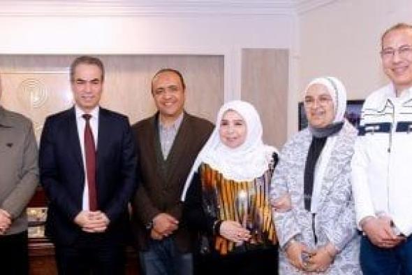 بدء
تسجيل
المسلسل
التاريخي
(سلطان
العلماء)
للبث
بالإذاعة
المصرية
في
رمضان