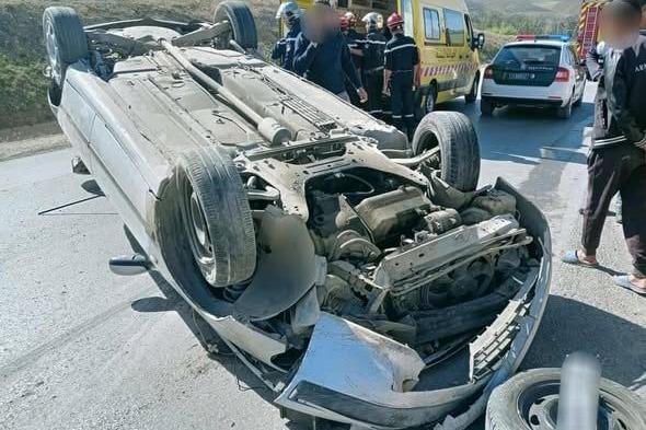 البيض..
7
جرحى
في
انحراف
وانقلاب
سيارة
بالرقاصة 