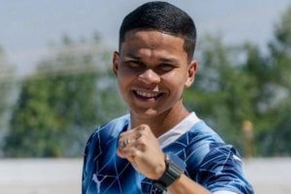 إيفرتون
يسجل
الهدف
الثالث
لبيراميدز
فى
شباك
باور
ديناموز