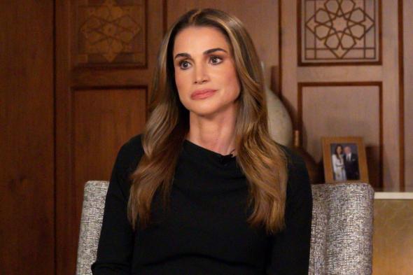 الملكة
رانيا
تشيد
بمكانة
الأردن
وتبرز
قيمة
التواضع
خلال
مشاركتها
بقمة
الأعمال
العالمية
في
نيودلهي