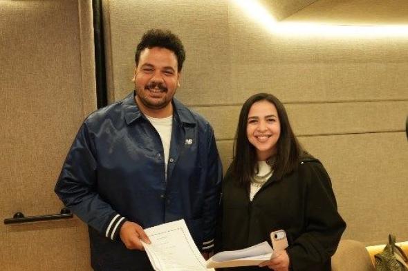 كواليس
      مسلسل
      هبد
      في
      هبد
      لـ
      إيمي
      سمير
      غانم
      والفنان
      مصطفى
      غريب