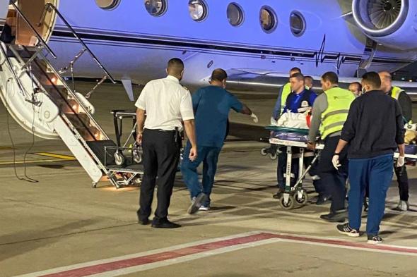 سفارة
السعودية
في
مصر
تُنفّذ
إخلاءً
طبيًا
لمواطنين
حالتهما
حرجة
إلى
المملكة