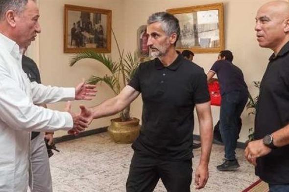 مصدر
      بـ
      الأهلي
      عن
      شكوى
      ريبيرو:
      لم
      يصلنا
      أي
      خطاب
      بشأنها..
      ونثق
      في
      موقفنا
      بشأن
      الشرط
      الجزائي