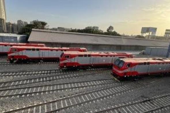 احجز
تذكرتك..
مواعيد
قطارات
«القاهرة
–
الإسكندرية»
اليوم
الأربعاء
18-2-2026