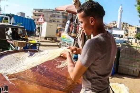 الكنافة
المصرية..
قصة
التحول
من
"الصينية
التقليدية"
إلى
"المانجو
والنوتيلا"