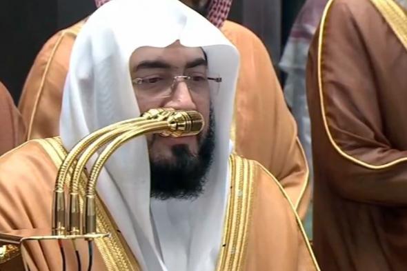 لقطات
من
صلاة
التراويح
في
الحرم
المكي
ثاني
ليالي
رمضان