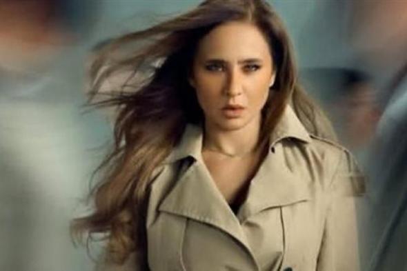 مسلسل
      "على
      قد
      الحب"
      يتصدر
      الترند
      بعد
      الحلقة
      الأولى
      على
      CBC