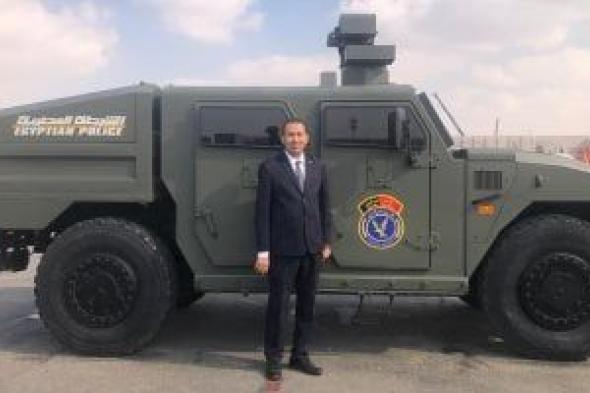 محمود
عبد
الراضى
يكتب:
صفعات
الكمبوند
ورصاص
باسوس..
صرخات
السوشيال
ميديا
تسقط
جبابرة
الخروج
عن
القانون..
انتصار
لكرامة
فرد
أمن
وثأر
لدماء
طفل..
زلزال
رقمى
يسقط
الخارجين
عن
القانون
من
عدسة
الموبايل
لقبضة
العدالة