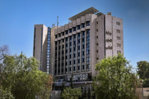 هل
      تمهّد
      سوريَة
      لإدماج
      الأمن
      السيبراني
      في
      جامعاتها؟