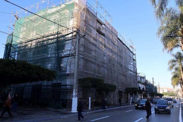 إعادة
تأهيل
البنايات 
في
العاصمة..الوزير
الوالي
يسدي
تعليمات
صارمة