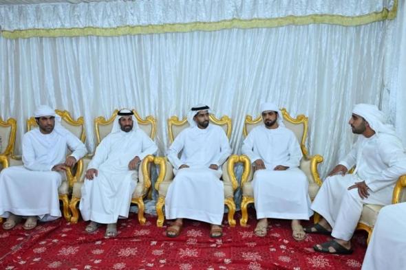 خالد
      بن
      سعود
      يعزي
      في
      وفاة
      حمد
      الكتبي