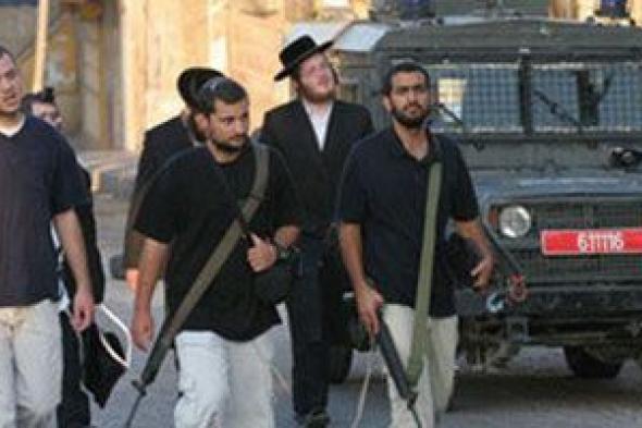 مستوطنون
يحرقون
مسجدا
ويخطون
شعارات
عنصرية
غرب
نابلس