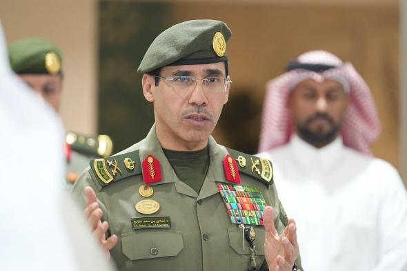 اللواء
    «المربع»
    يتفقد
    سير
    العمل
    في
    جوازات
    ميناء
    جدة
    الإسلامي