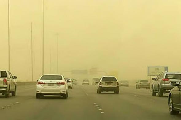 مركز
العواصف:
تسجيل
ساعتين
من
العواصف
الغبارية
بالمملكة