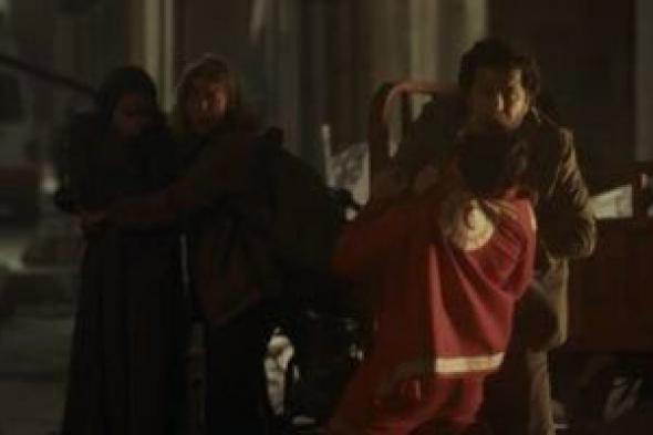 إياد
نصار
يقتل
توفيق
ويتفاجأ
بانتمائه
إلى
جيش
الاحتلال
في
صحاب
الأرض