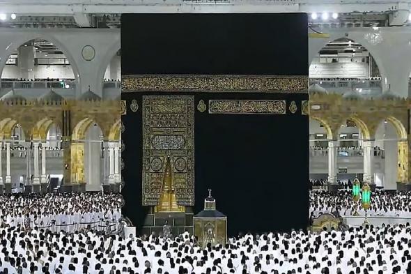 وزارة
    الحج
    تحث
    المعتمرين
    على
    تجنب
    الافتراش
    في
    المسجد
    الحرام