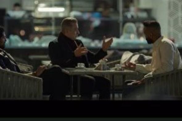 مسلسل
"على
قد
الحب"
الحلقة
7..
محمود
الليثي
في
ورطة
مع
أحمد
سعيد
عبد
الغني
بسبب
سر
الملجأ