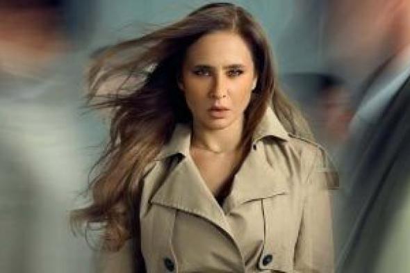 على
قد
الحب..
نيللى
كريم
تقدم
رحلة
درامية
نفسية
عن
مرضى
الفصام