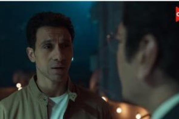 مسلسل
عين
سحرية
الحلقة
8..
باسم
سمرة
يحذر
عصام
عمر
من
شهاب
الصفطاوى