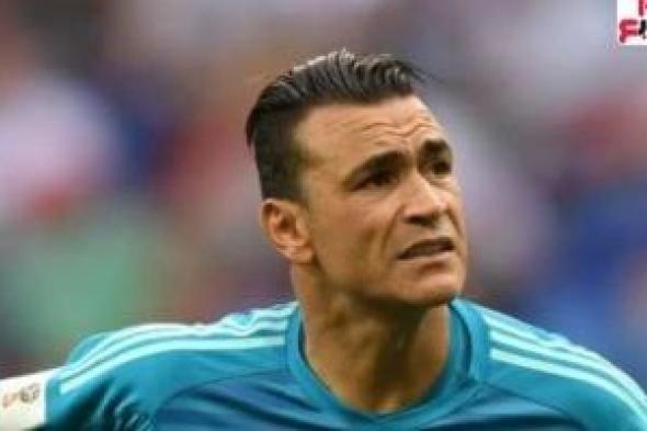 حدوتة
أهلاوية..عصام
الحضري
الرجل
الأول
فى
قلعة
الجزيرة