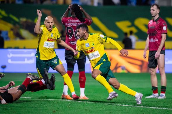 الخلود
يفوز
على
الخليج
3-2
في
«دوري
روشن»