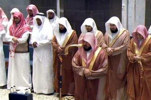 مشاهد
من
صلاة
التراويح
في
الحرم
المكي
ليلة
9
رمضان