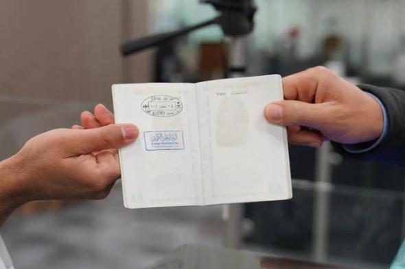 «الجوازات»
    تحتفي
    باليوم
    الوطني
    الكويتي
    الـ65
    في
    المنافذ
    الدولية