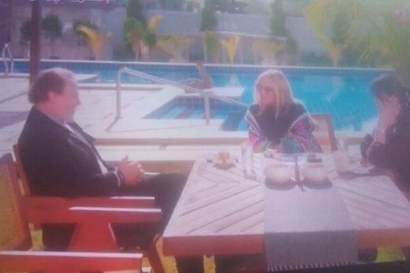 ملخص
      أحداث
      وننسى
      اللي
      كان
      الحلقة
      7..
      نهلة
      تتآمر
      مع
      راجي
      ضد
      جليلة
      رسلان