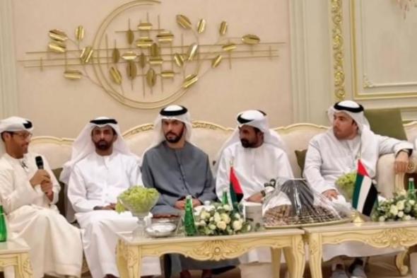 «التزييف
      العميق»
      يوقع
      ضحايا
      بتحويلات
      150
      ألف
      درهم