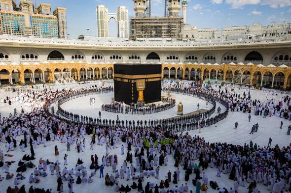 اليوم
أول
تعامد
للقمر
على
الكعبة
في
2026