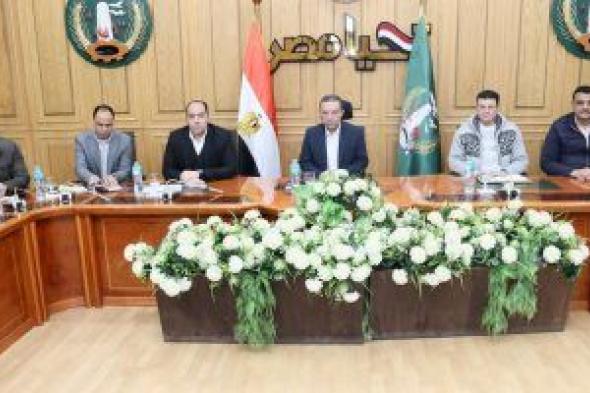 محافظ
المنوفية
يتابع
الحالة
العامة
للمنظومة
التموينية
وأرصدة
السلع
الأساسية