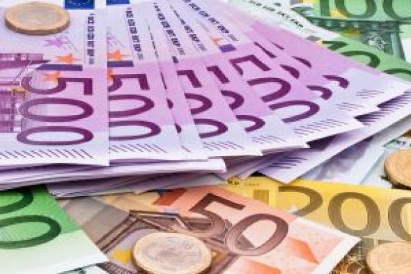 ارتفاع
سعر
اليورو
بمنتصف
تعاملات
اليوم
الأحد
1
مارس
2026
أمام
الجنيه
بالبنوك