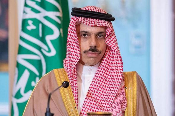 وزير
    الخارجية
    يبحث
    هاتفيًا
    مع
    نظرائه
    في
    قطر
    وإيطاليا
    وبريطانيا
    والهند
    تطورات
    الأوضاع
    بالمنطقة