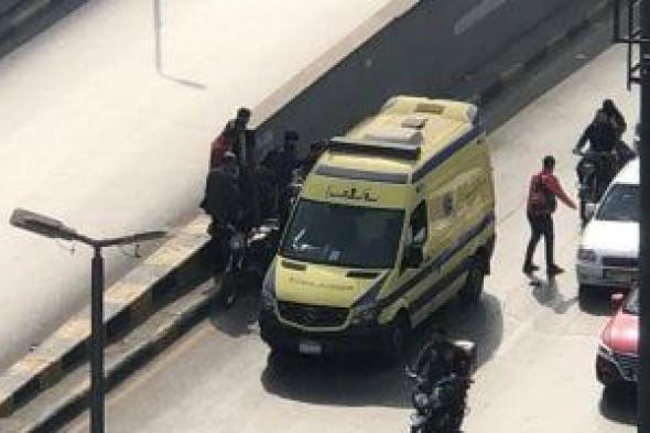 إصابة
شخص
صدمته
سيارة
أثناء
عبوره
للطريق
فى
الهرم