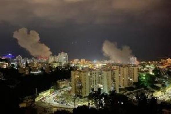 انفجار
ضخم
يهز
مدينة
حيفا
المحتلة
إثر
هجوم
صاروخي
من
إيران